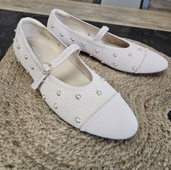 Vivaia Cream Women's Shoes with Studded Pearl Details - Picture 8 of 9